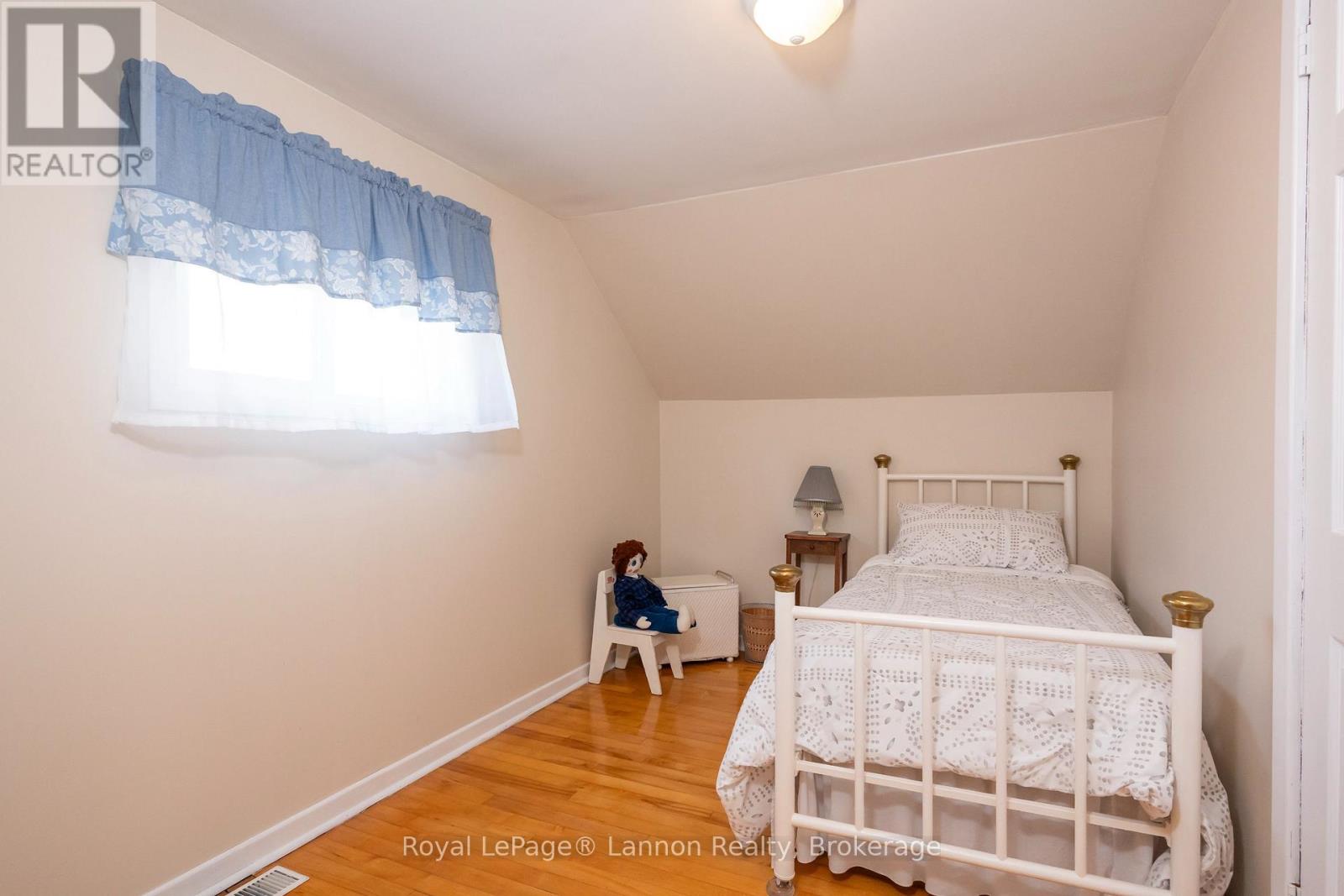 234 CHRISTINA STREET E - 20