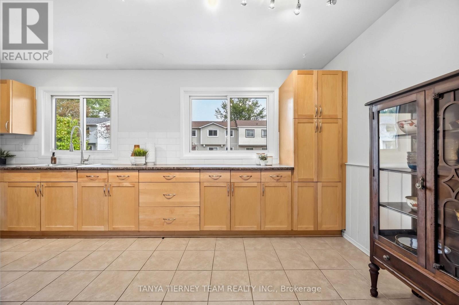 41- 1975 Rosefield Road, Pickering, ON photo 20