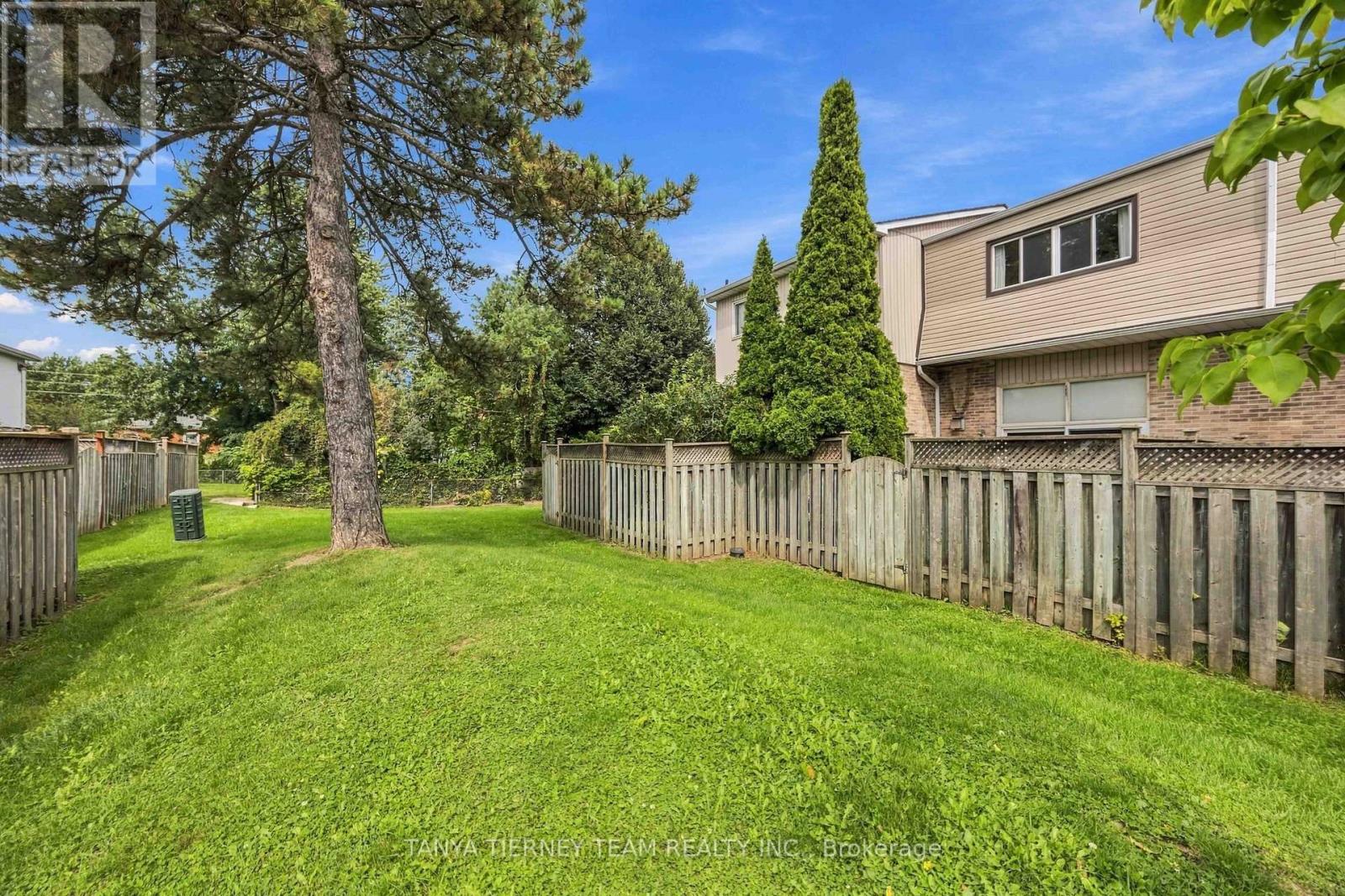 41- 1975 Rosefield Road, Pickering, ON photo 35