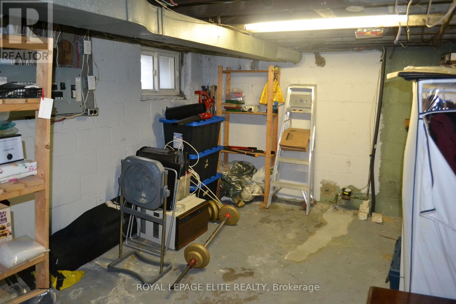 22 INWOOD AVENUE - 12