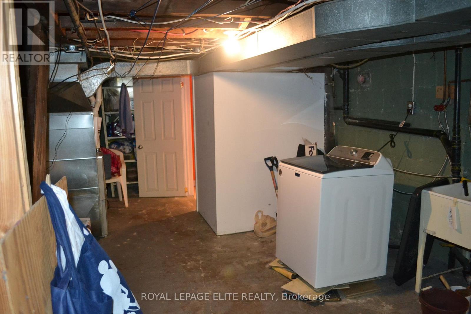 22 INWOOD AVENUE - 13