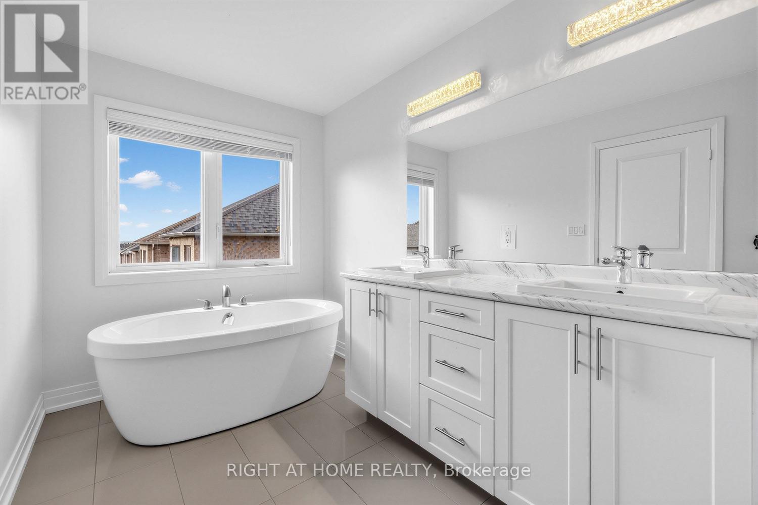 6 Gillivary Drive, Whitby, ON photo 21