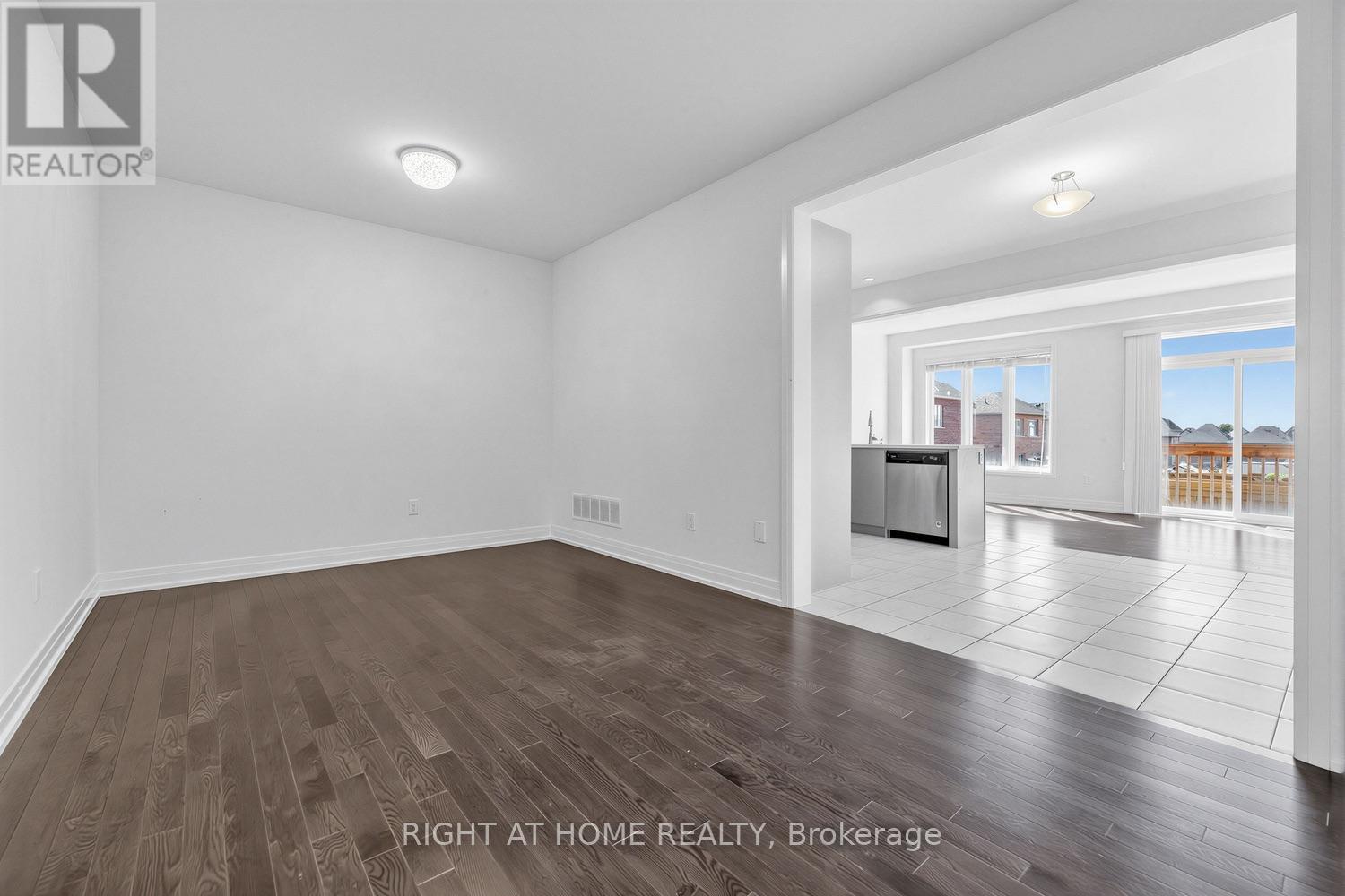 6 Gillivary Drive, Whitby, ON photo 6