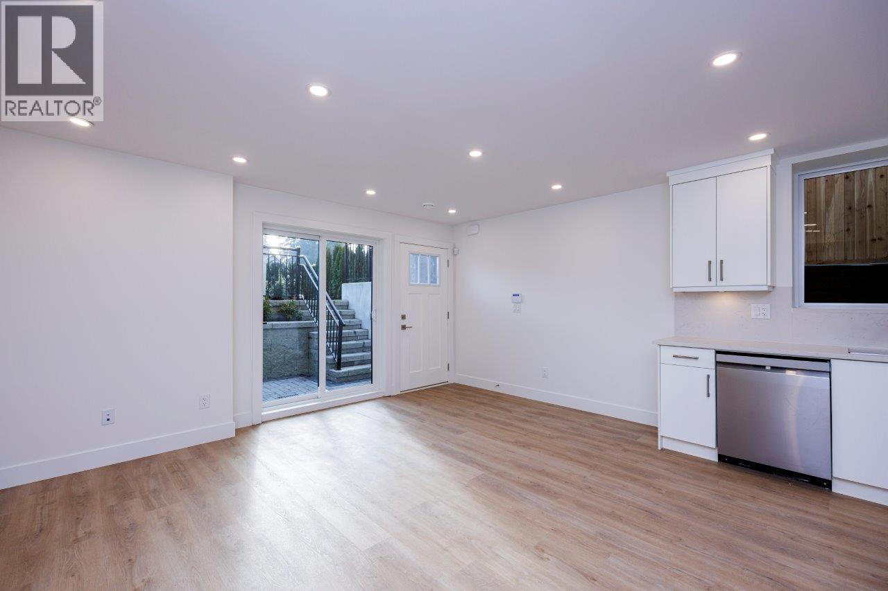 254 E 18TH STREET, North Vancouver