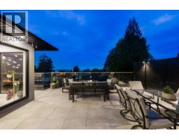 255 Sandringham Crescent, North Vancouver, BC V7N2R7 Photo 20