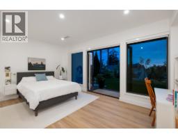 255 Sandringham Crescent, North Vancouver, BC V7N2R7 Photo 27