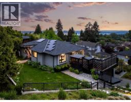 255 Sandringham Crescent, North Vancouver, BC V7N2R7 Photo 39