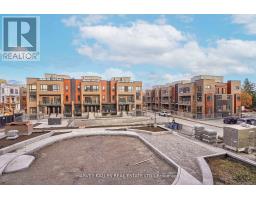 21 - 17 Lytham Green Circle, Newmarket, ON L3Y0H4 Photo 20