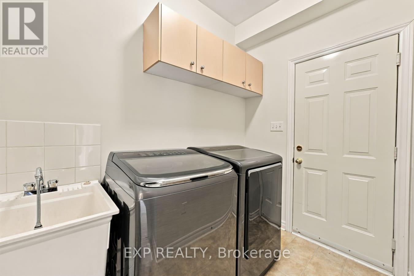 36 SALTZBURG CRESCENT - Image 19