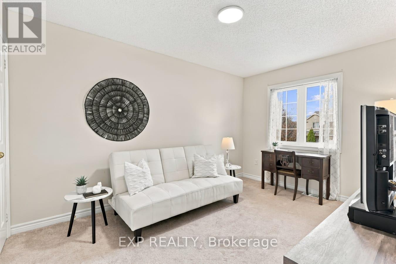 36 SALTZBURG CRESCENT - Image 28