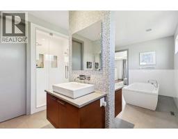 4pc Bathroom - 50 Posthill Drive Sw, Calgary, AB T3H0A8 Photo 20