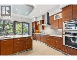 4pc Bathroom - 50 Posthill Drive Sw, Calgary, AB T3H0A8 Photo 9