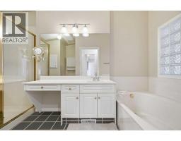 44 Sierra Morena Way Sw, Calgary, AB T3H3C3 Photo 18