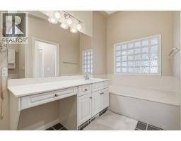 44 Sierra Morena Way Sw, Calgary, AB T3H3C3 Photo 19