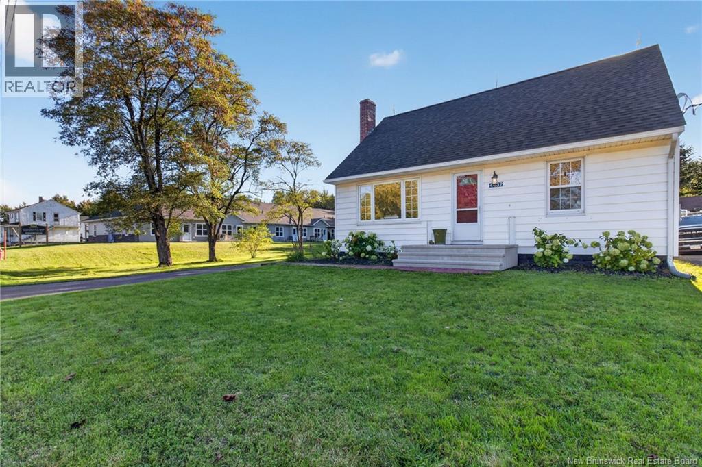 4482 Rue Principale Street - 2