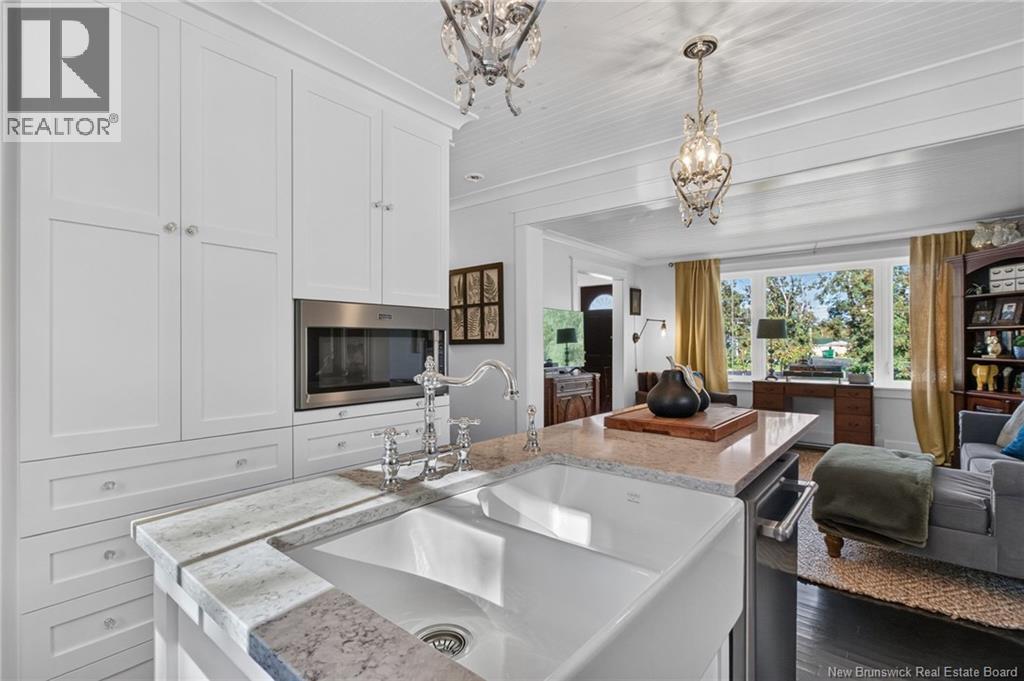 4482 Rue Principale Street - Image 16