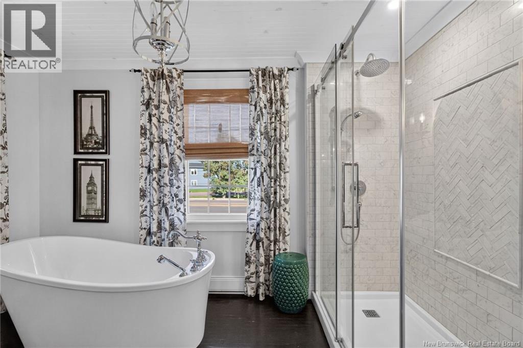 4482 Rue Principale Street - Image 26