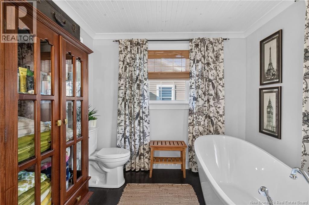 4482 Rue Principale Street - 27