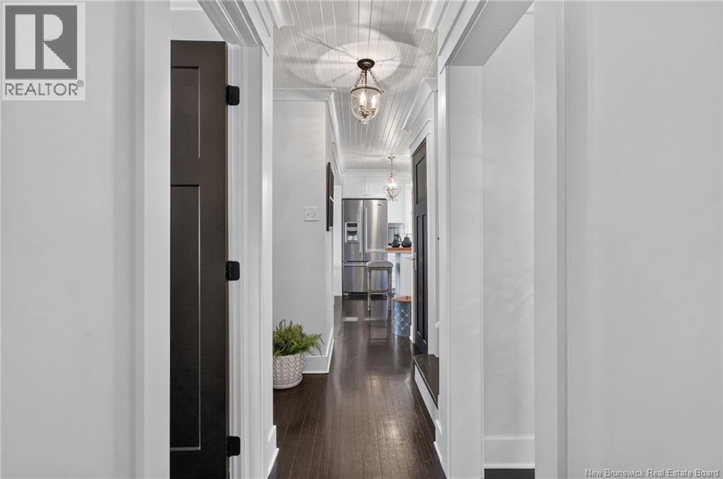 4482 Rue Principale Street - 32