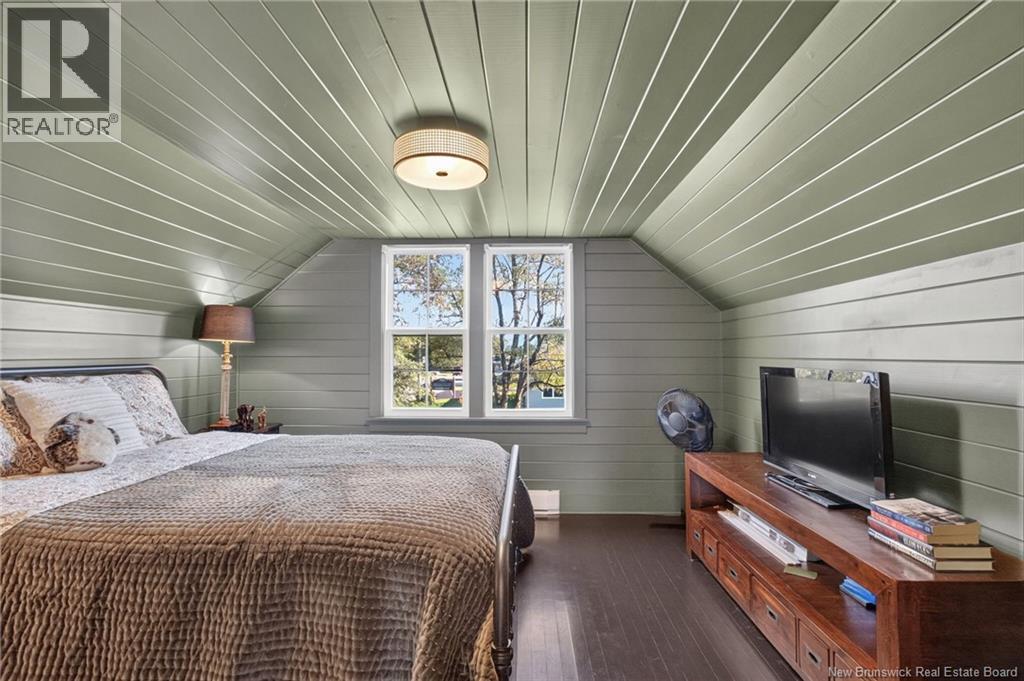 4482 Rue Principale Street - 37