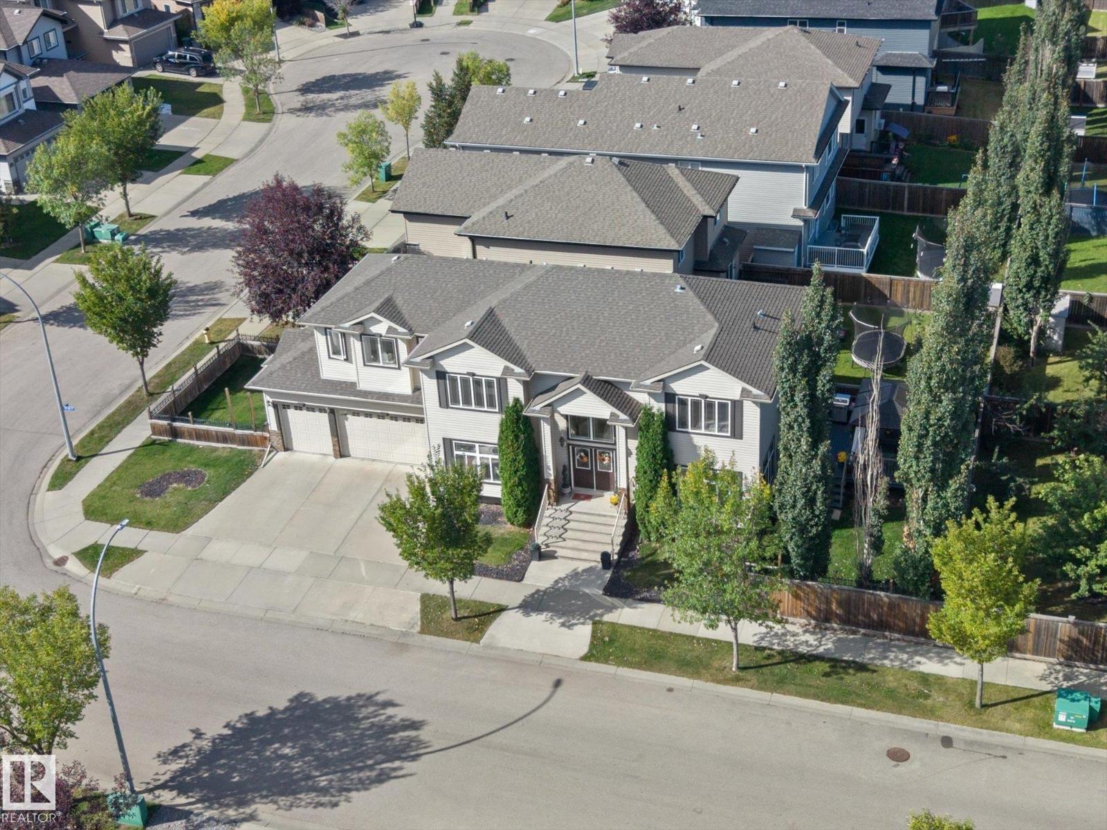 6002 46 Av photo 3 — MLS® E4509177