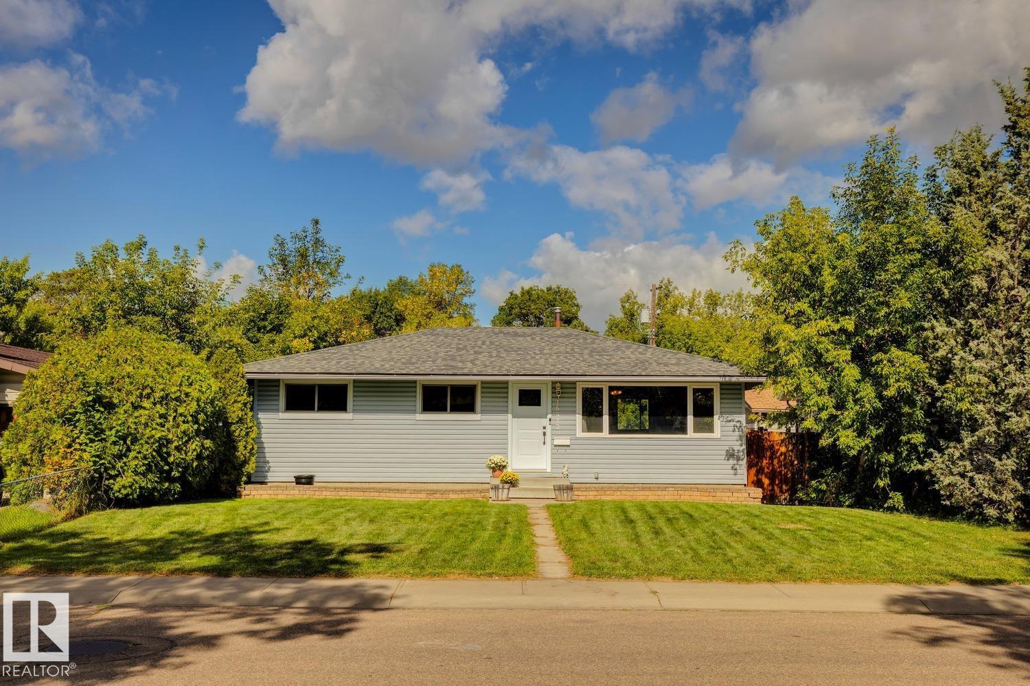 16522 104 AV NW - 1