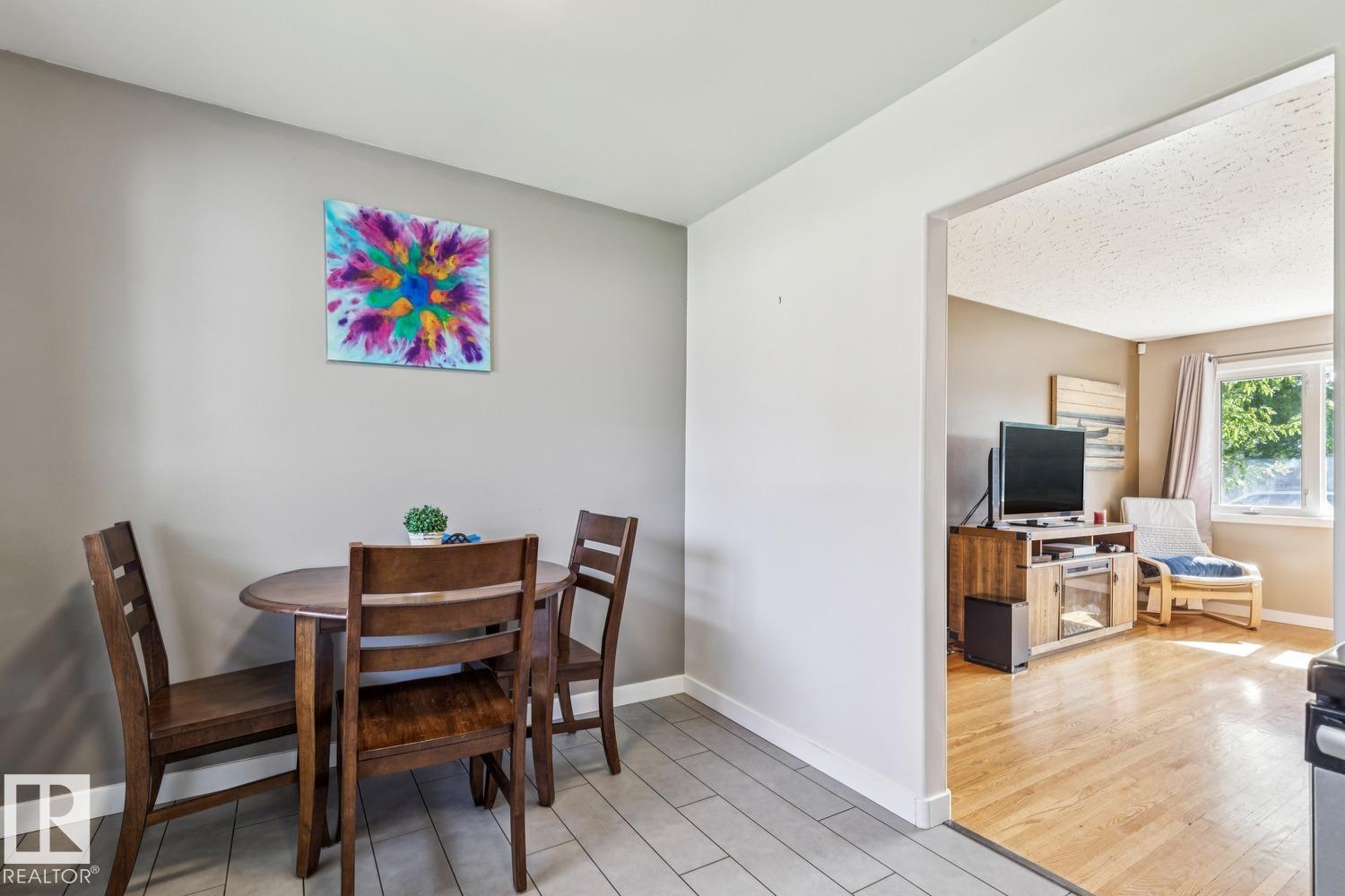 16522 104 AV NW - 12