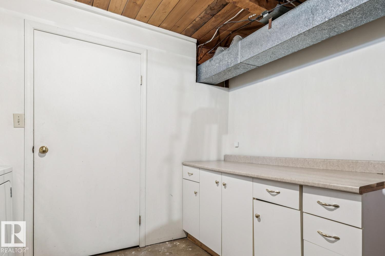 16522 104 AV NW - Image 27