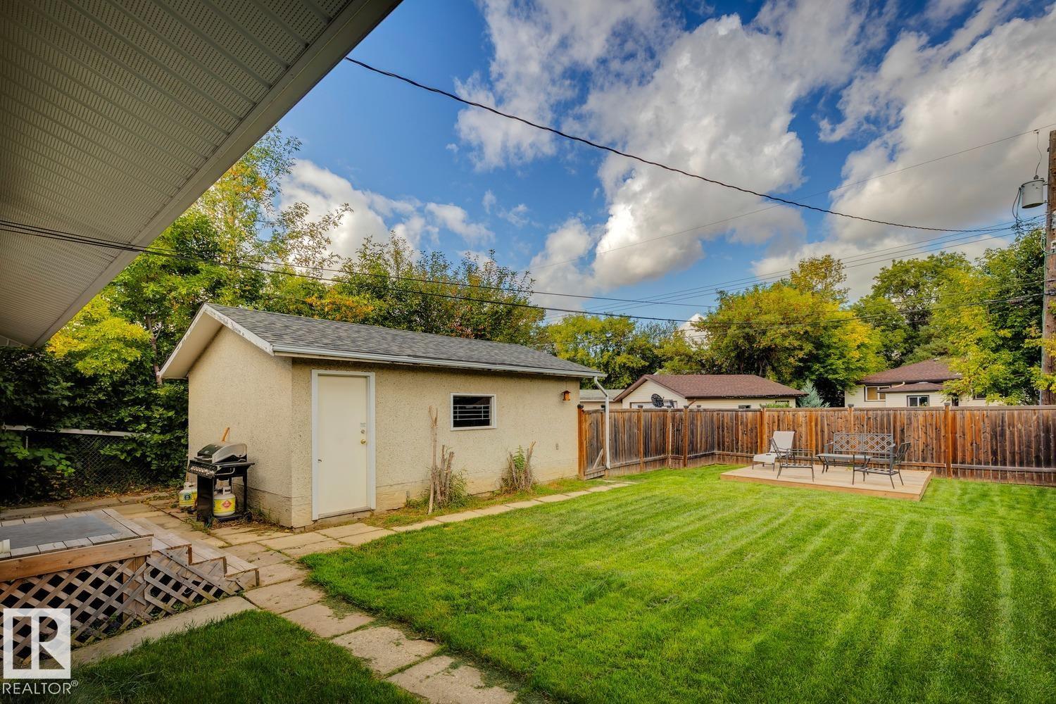 16522 104 AV NW - 32