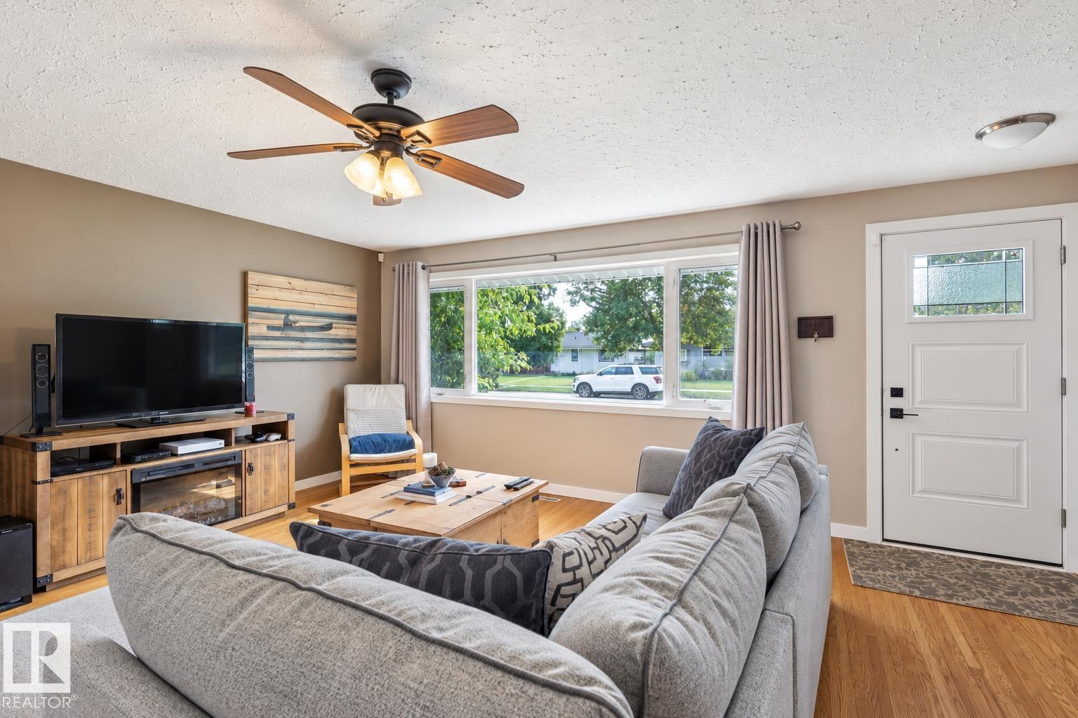 16522 104 Av NW photo 4 — MLS® E4509178