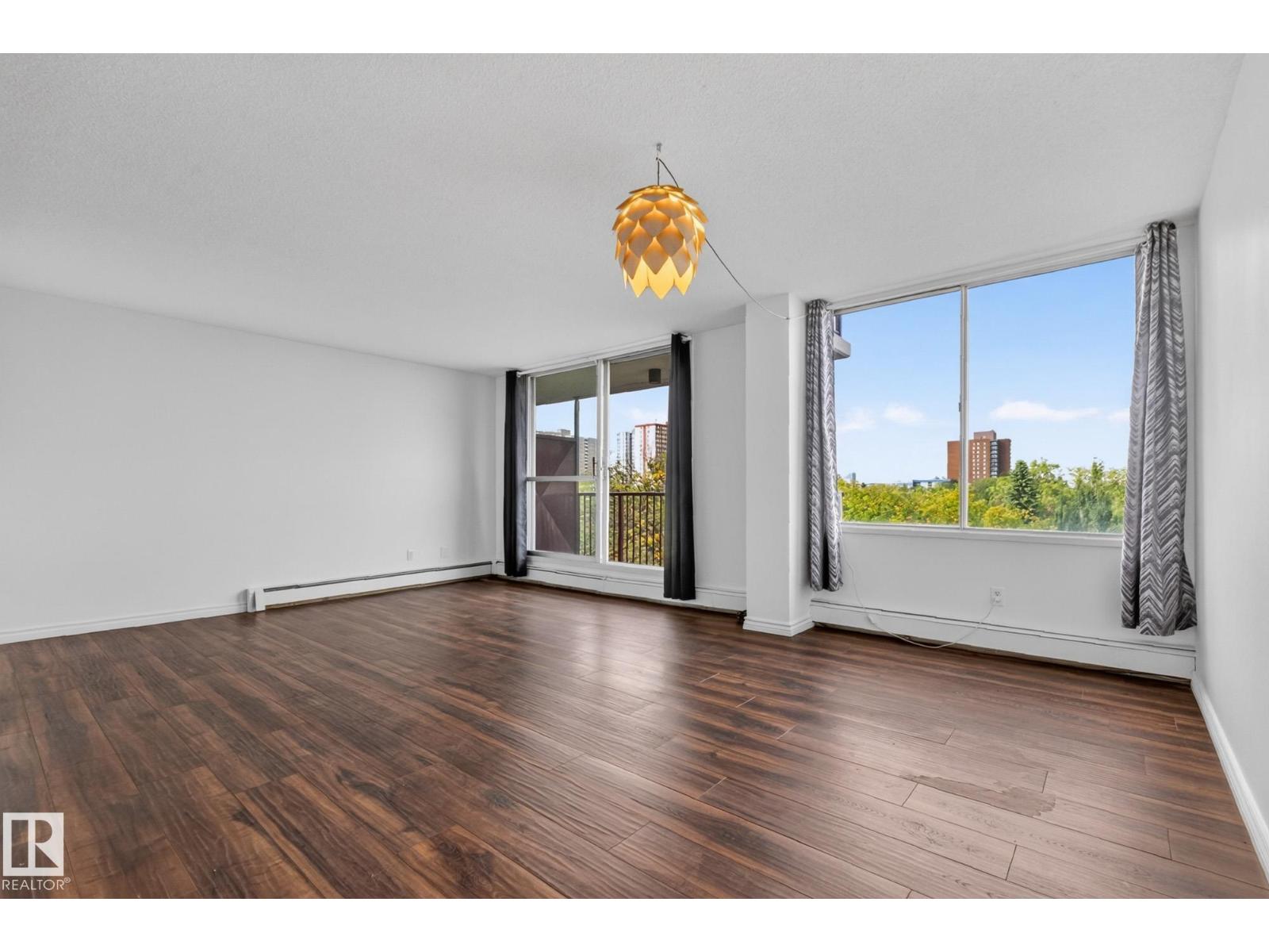 #704 11007 83 AV NW - 12