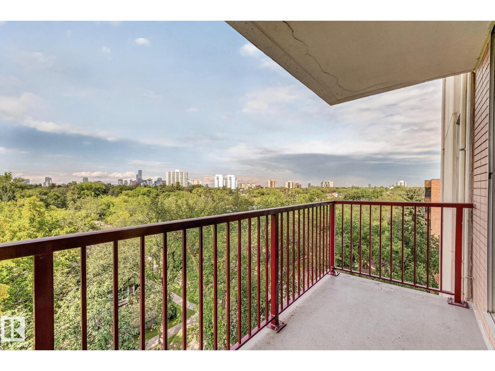 #704 11007 83 AV NW - 23