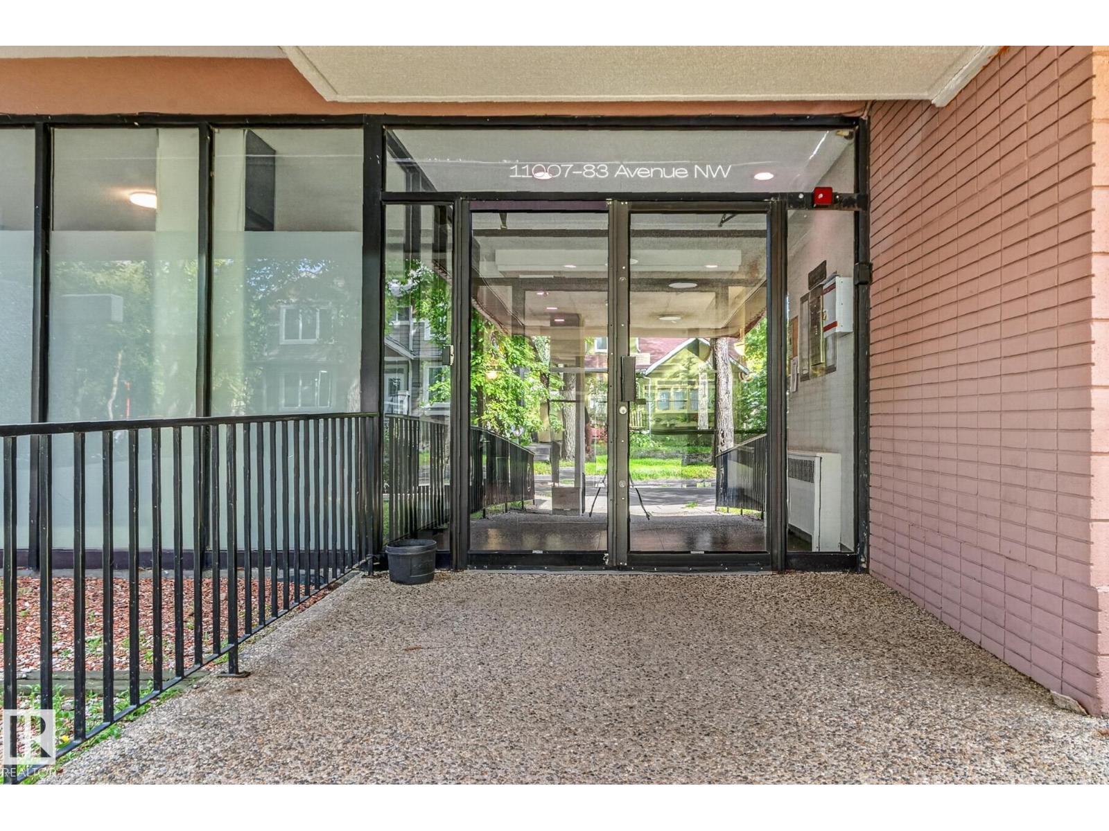 #704 11007 83 Av NW NW photo 3 — MLS® E4509179