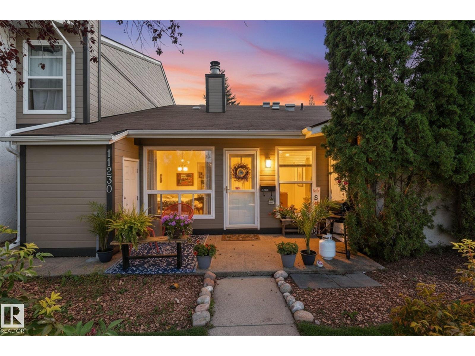 11230 18 AV NW - 1
