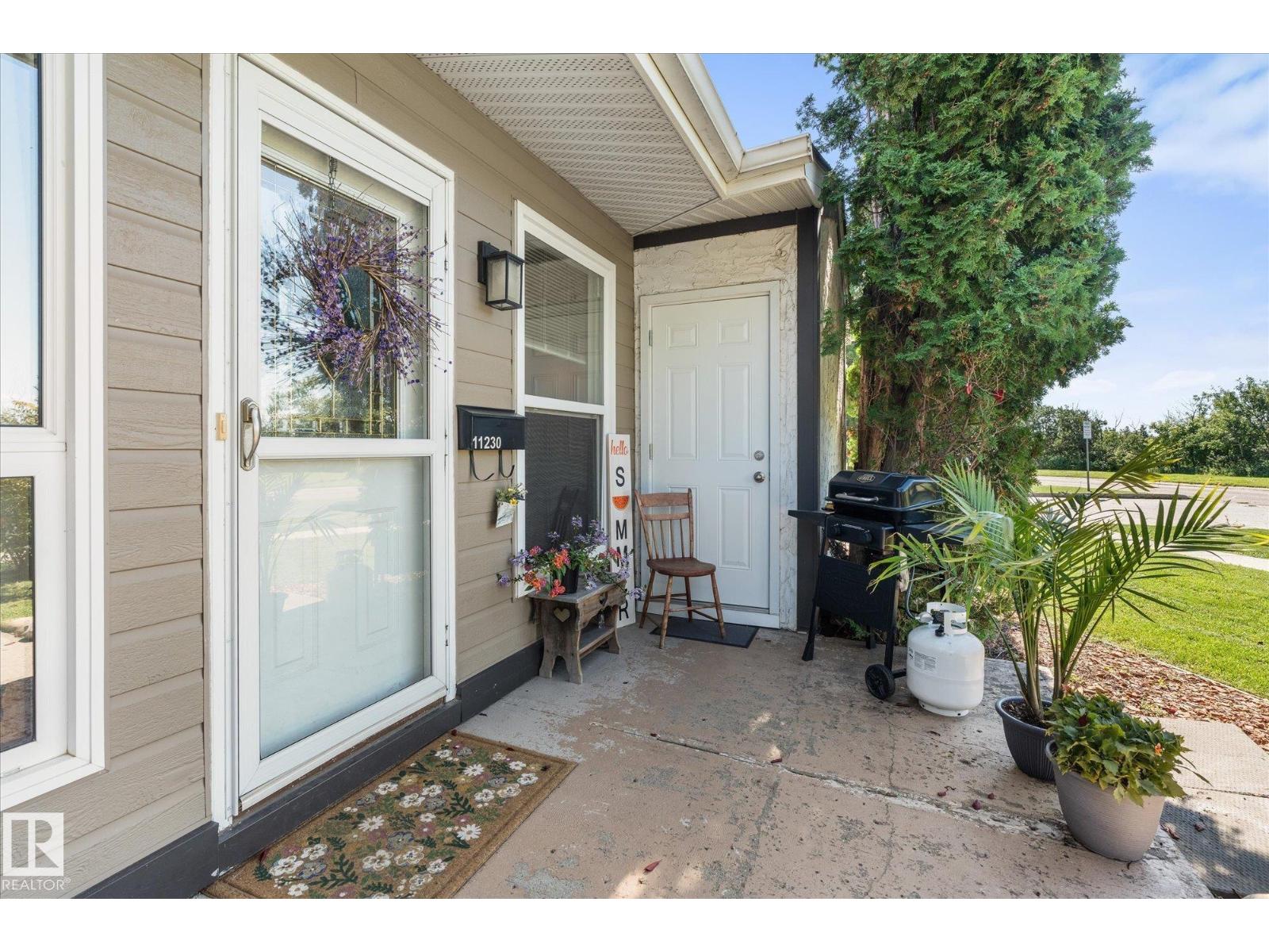 11230 18 Av NW, Skyrattler — photo 10 of 30
