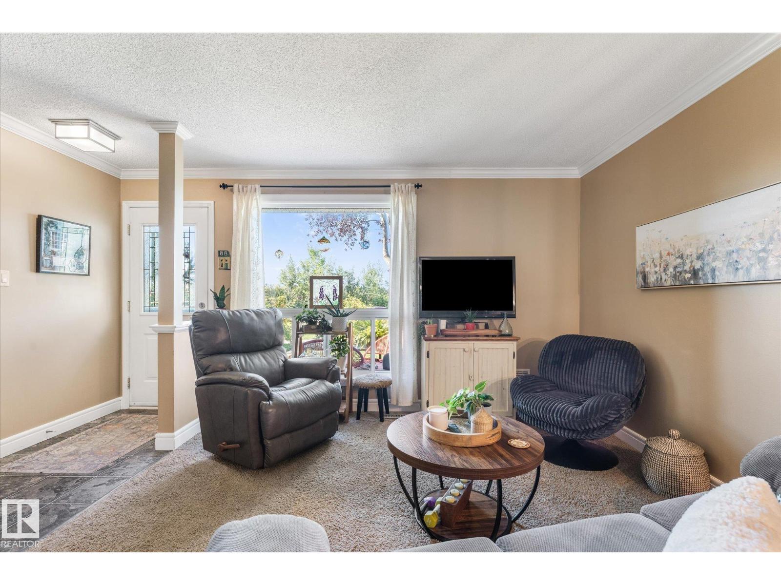 11230 18 Av NW, Skyrattler — photo 15 of 30