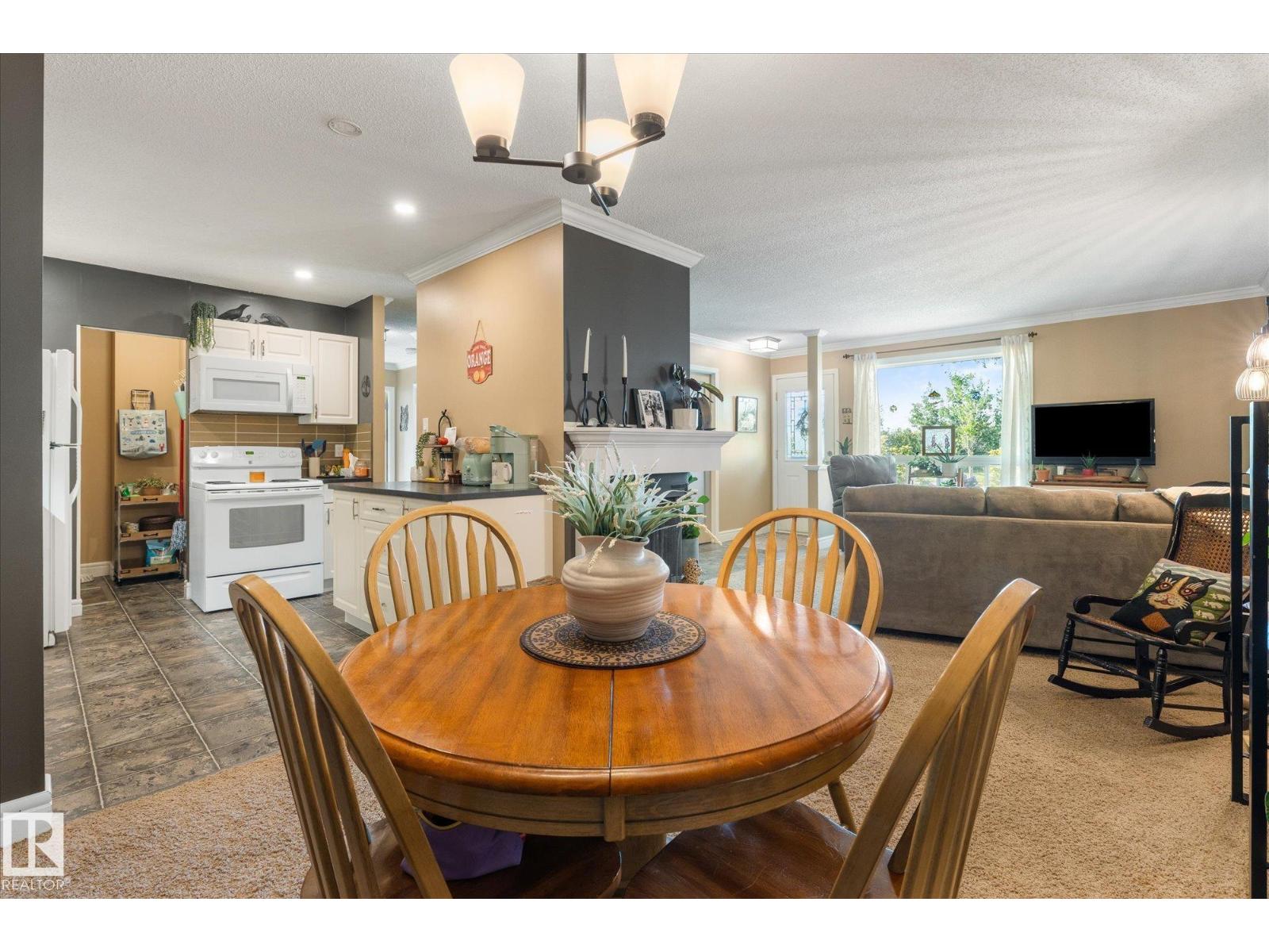 11230 18 AV NW - 19