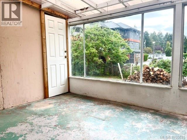 160 Moilliet St S - 6
