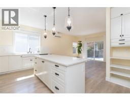 7968 Polo Park Cres, Central Saanich, BC V8M2J4 Photo 23