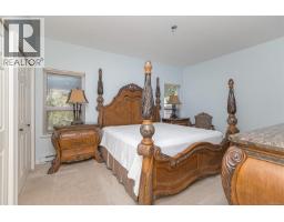 7968 Polo Park Cres, Central Saanich, BC V8M2J4 Photo 28