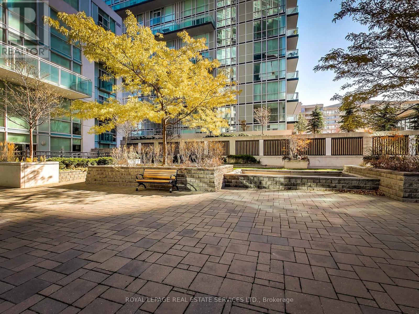 #505 220 BURNHAMTHORPE ROAD W - Image 30