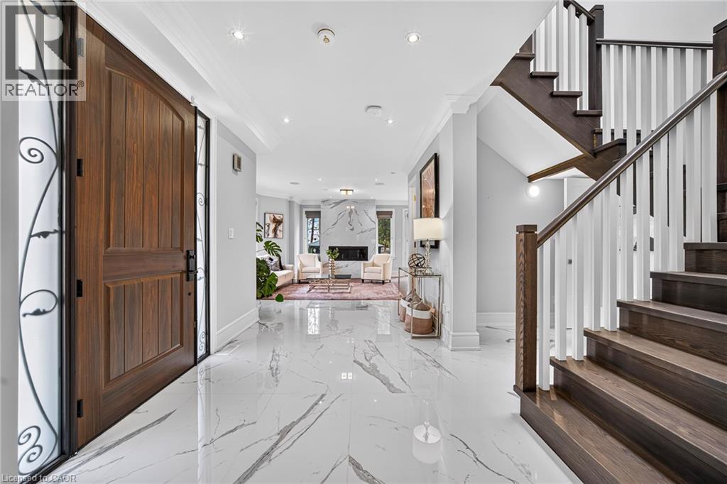 408 SEABOURNE Drive, Oakville — photo 4