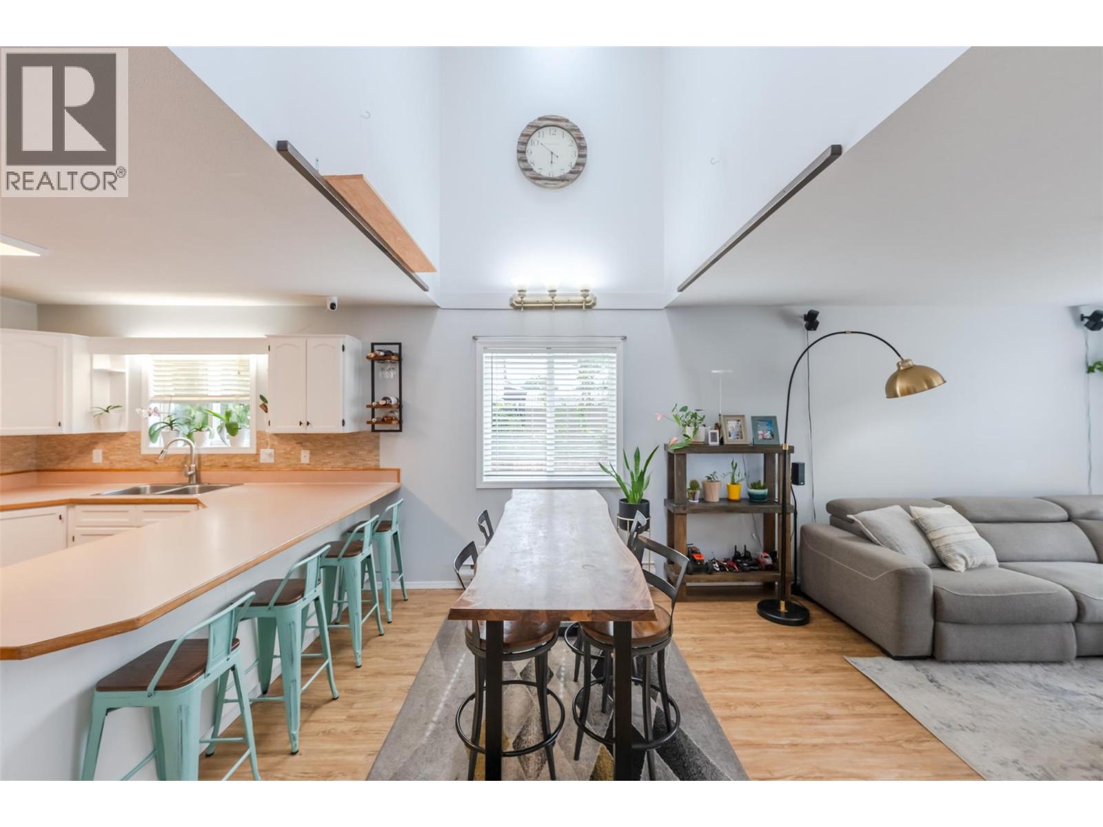 #102 381 Rigsby Street - 18
