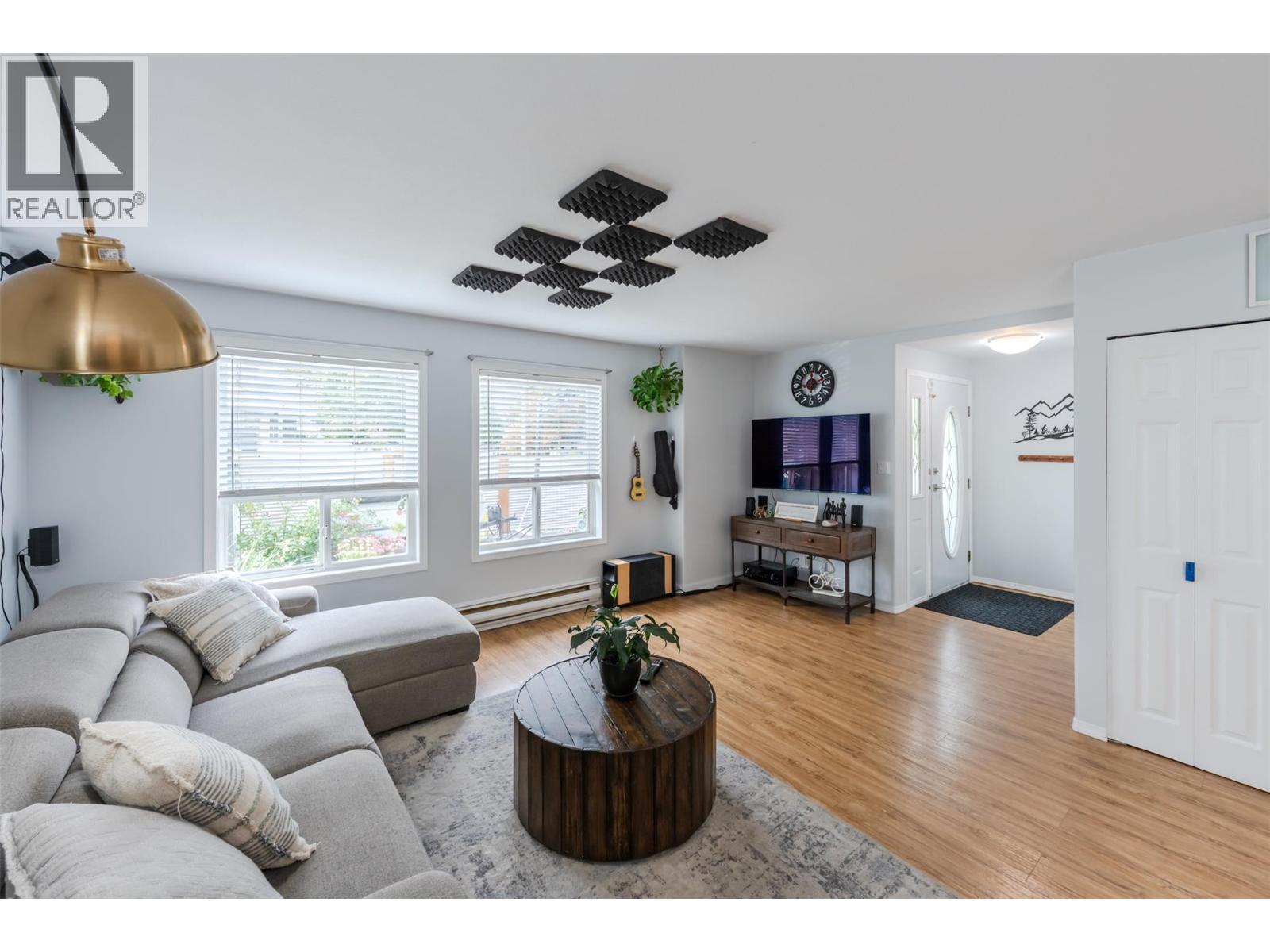 #102 381 Rigsby Street - 8