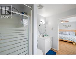 381 Rigsby Street Unit# 102, Penticton, BC V2A5S8 Photo 32