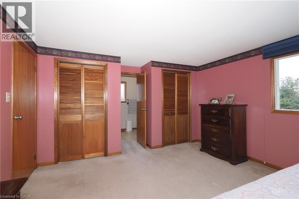 54 DELAVAN Drive - Image 22
