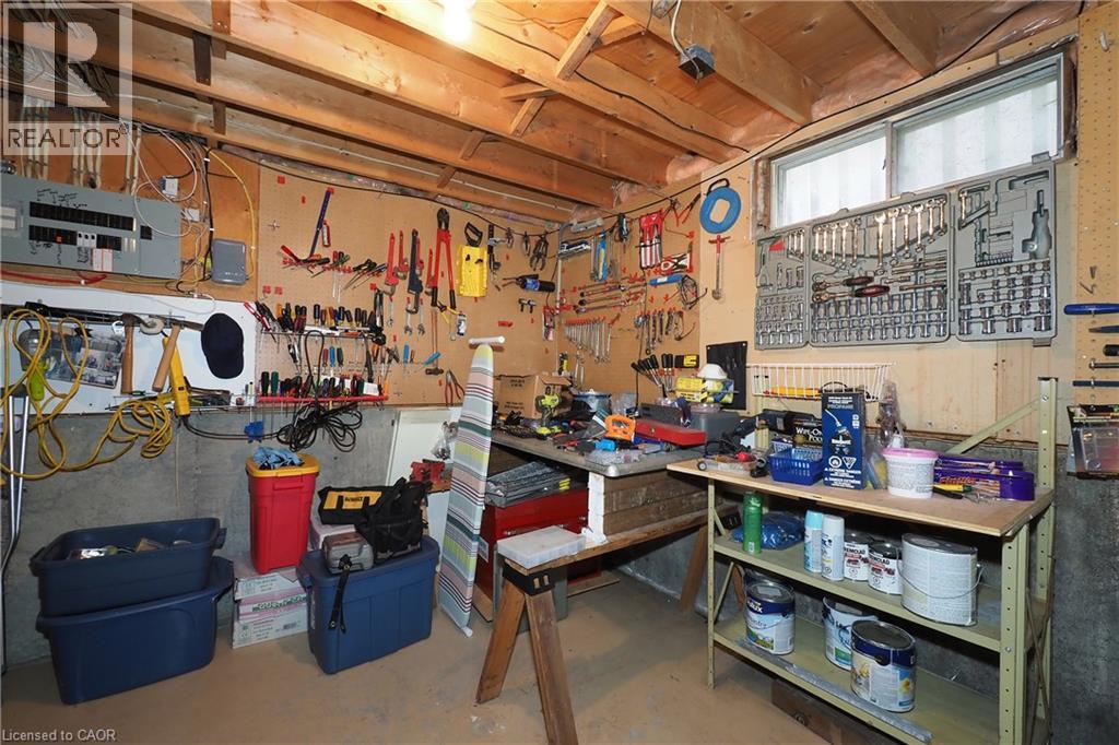 54 DELAVAN Drive - Image 37