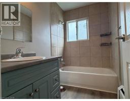 154 Elgin Street N Unit# 9, Cambridge, ON N1R5H8 Photo 10