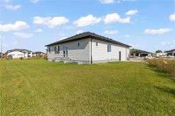 51 Carrera Cove, Steinbach, MB R5G2Y3 Photo 34