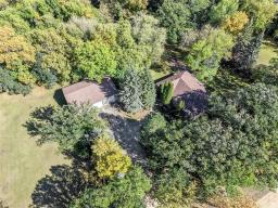 24137 River Road W, Lorette, MB R5K0E5 Photo 7
